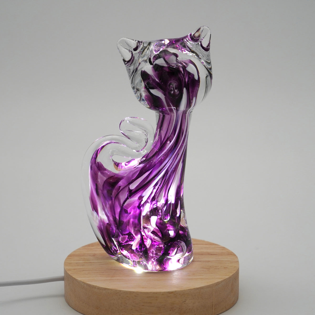 Chat en verre sculpté