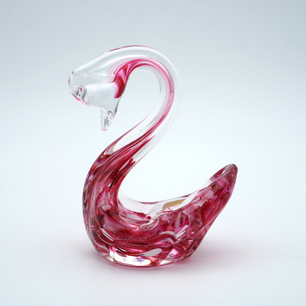 Cygne en verre sculpté