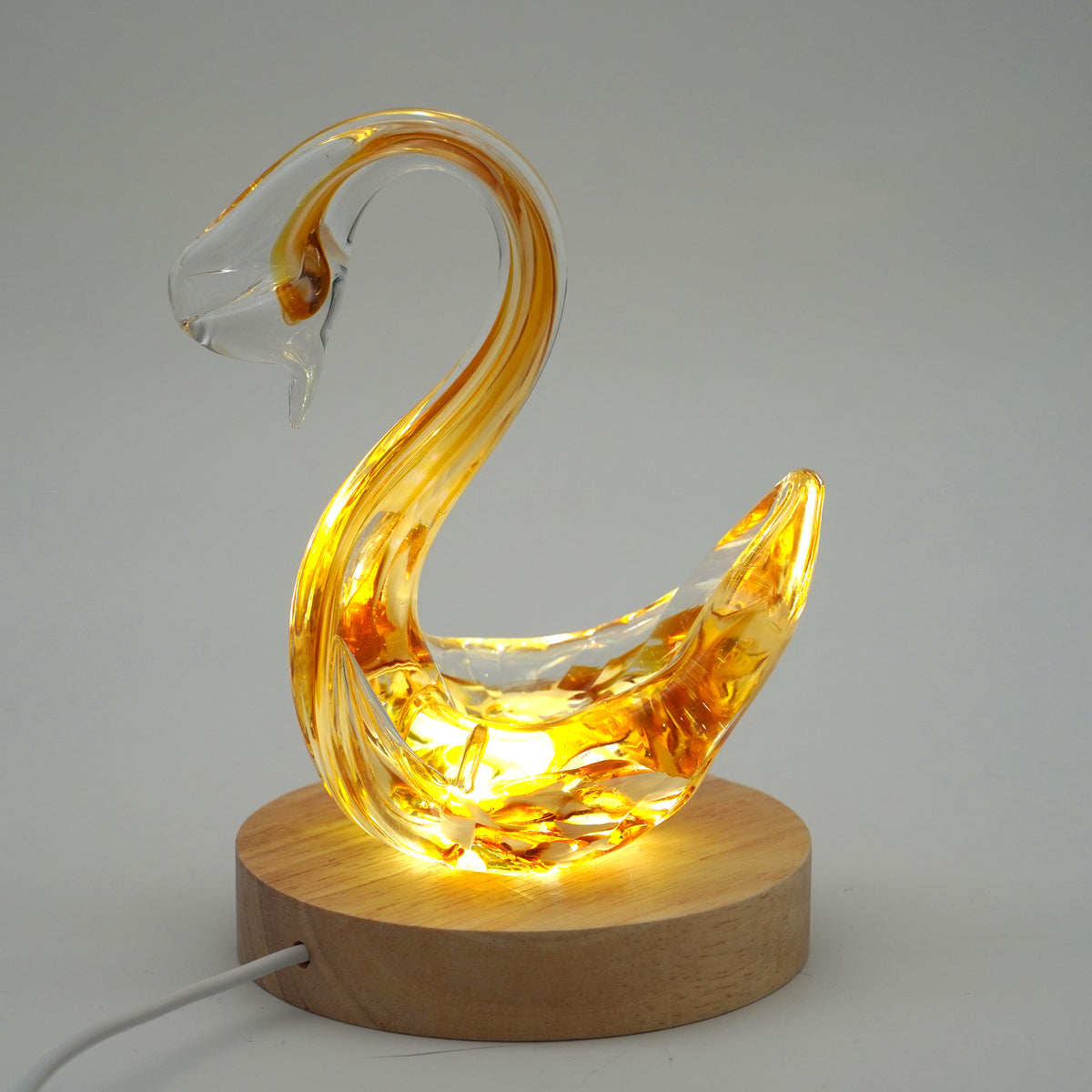 Cygne en verre sculpté