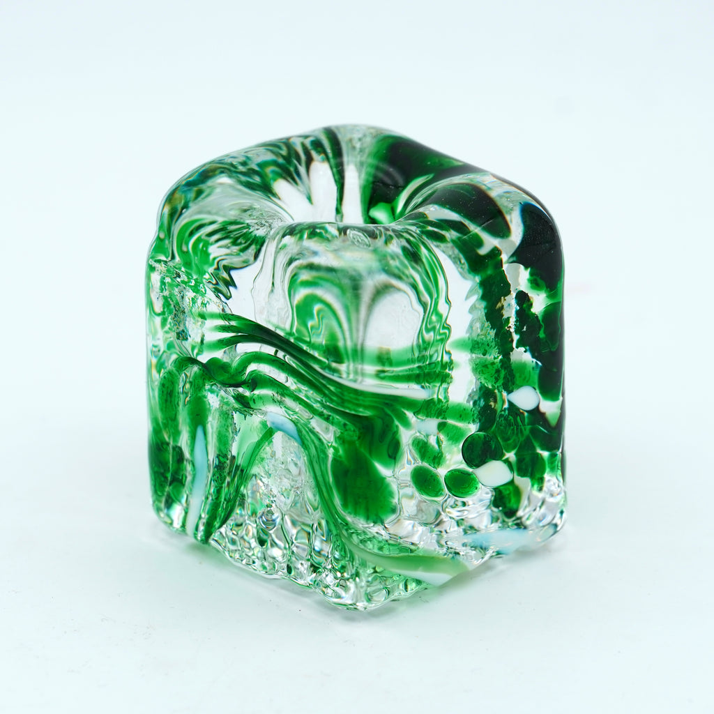 Porte stylo en verre sculpté