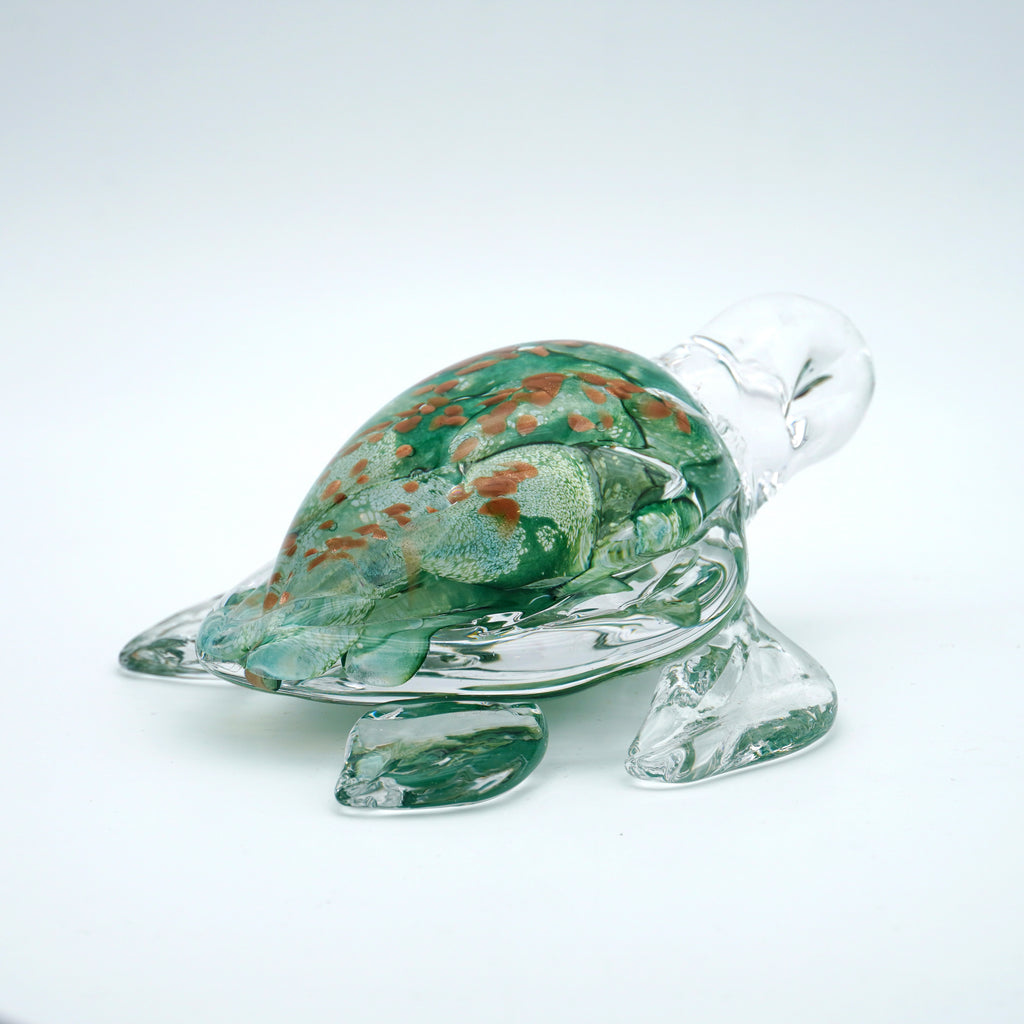Tortue en verre sculpté
