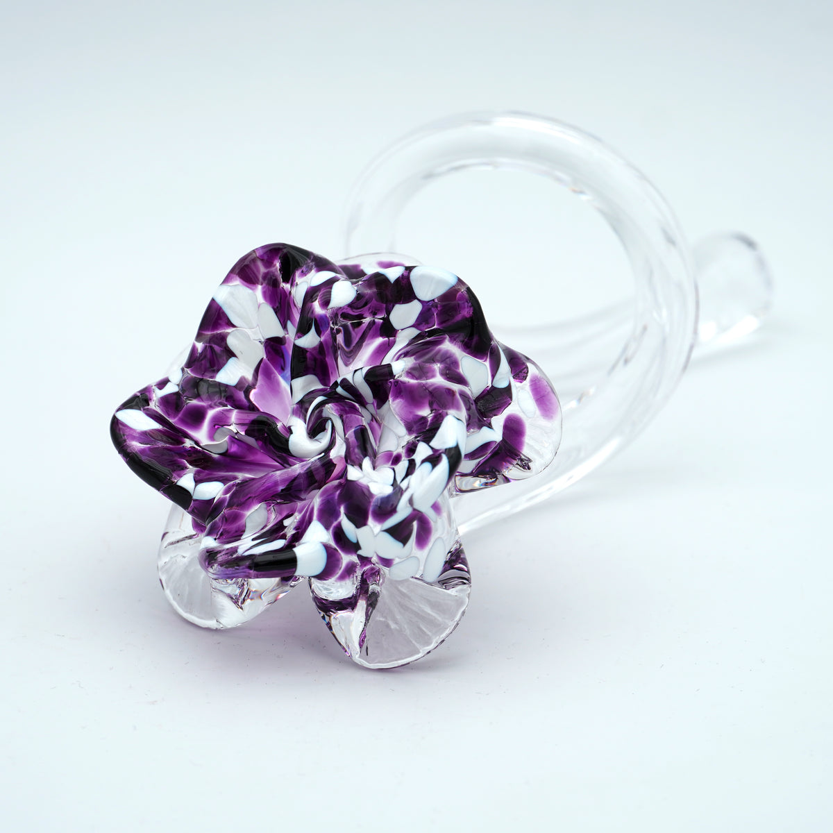 Rose en verre sculpté